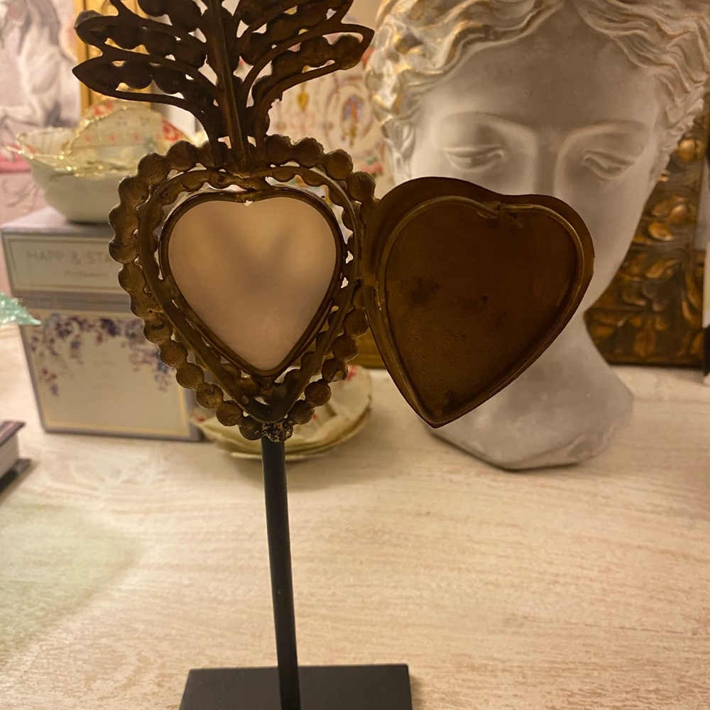 Anthropologie Gold and White Decorative Heart - Picture 3 of 4
